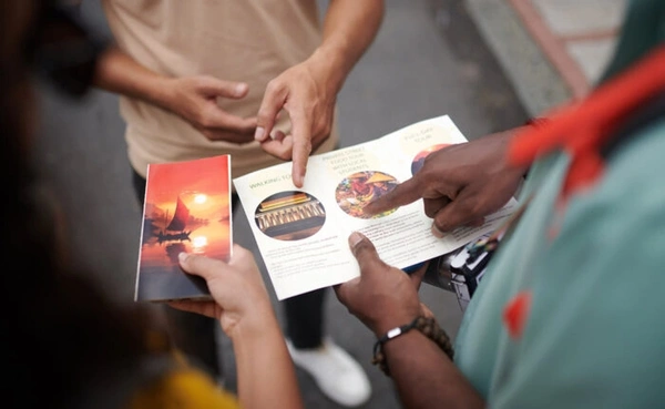  Flyer - Walking - Tour - 700x430
