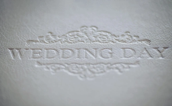  Embossing - 700x430
